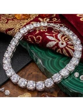 925 Sterling Silver Plated Bracelet 18CM Each charm is crafted with solid worked